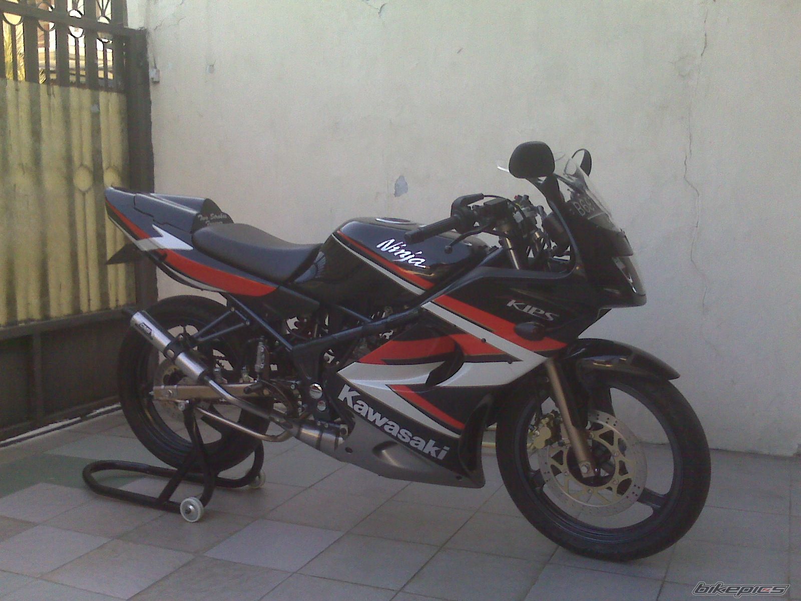 Photo 1782896