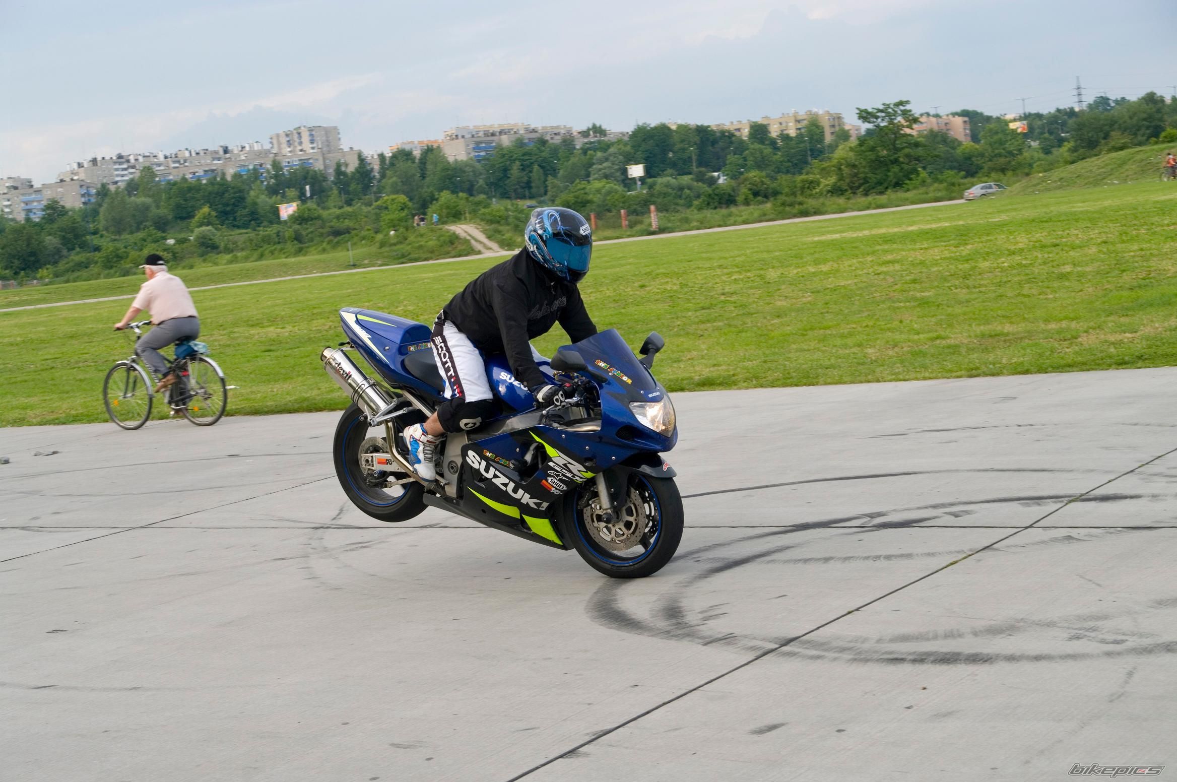 Bike Photo 1782910
