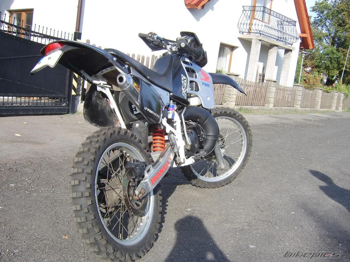 Photo 1784036
