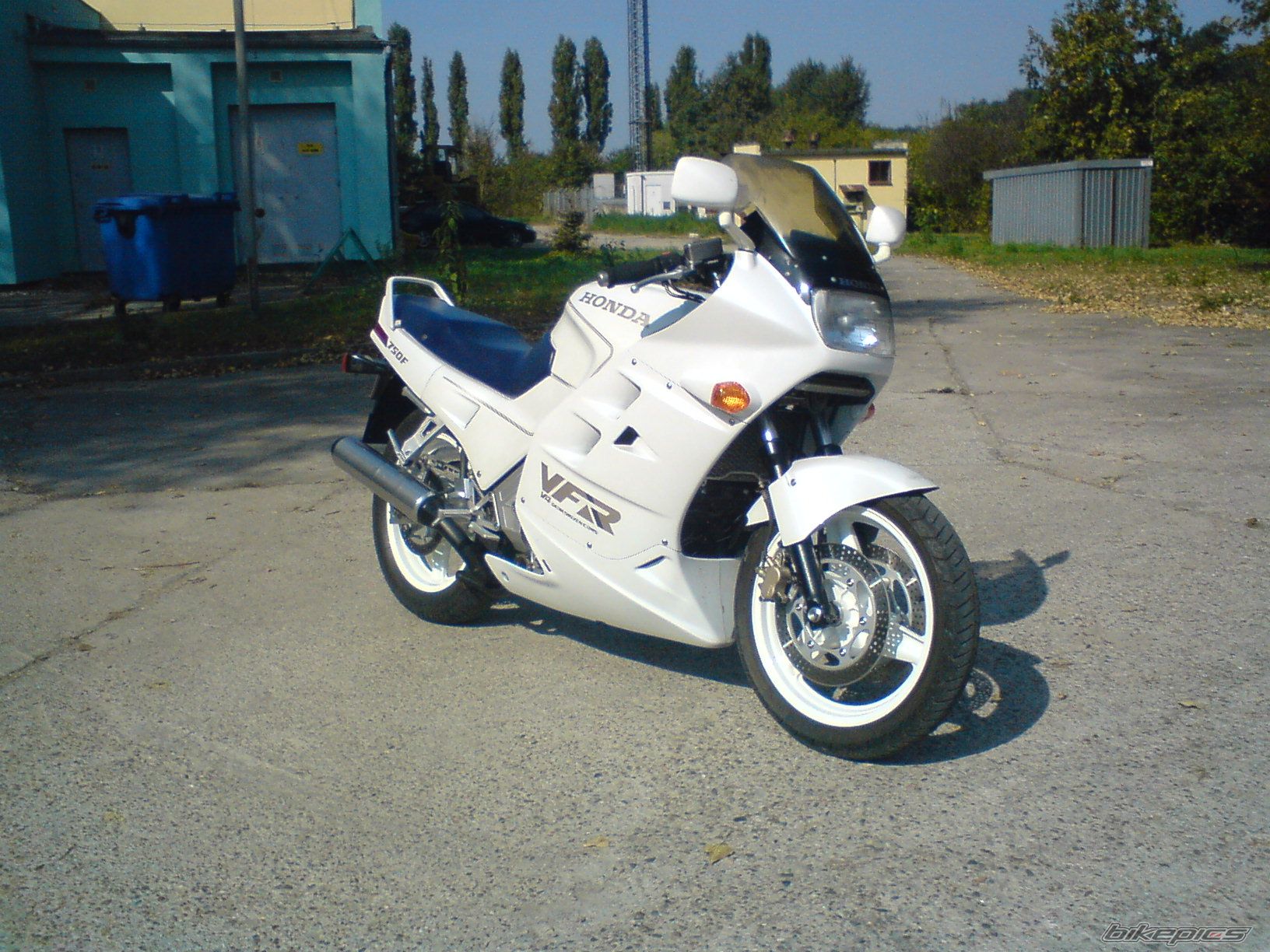 Photo 1784693