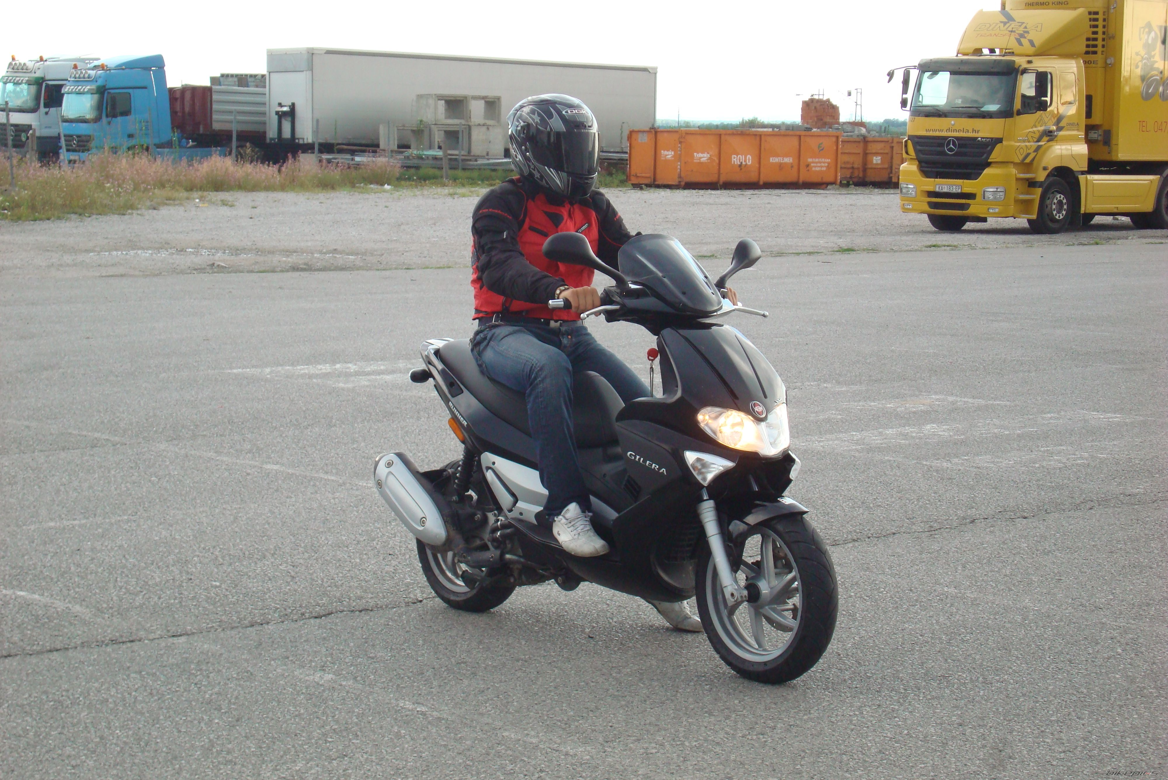 Photo 1784706