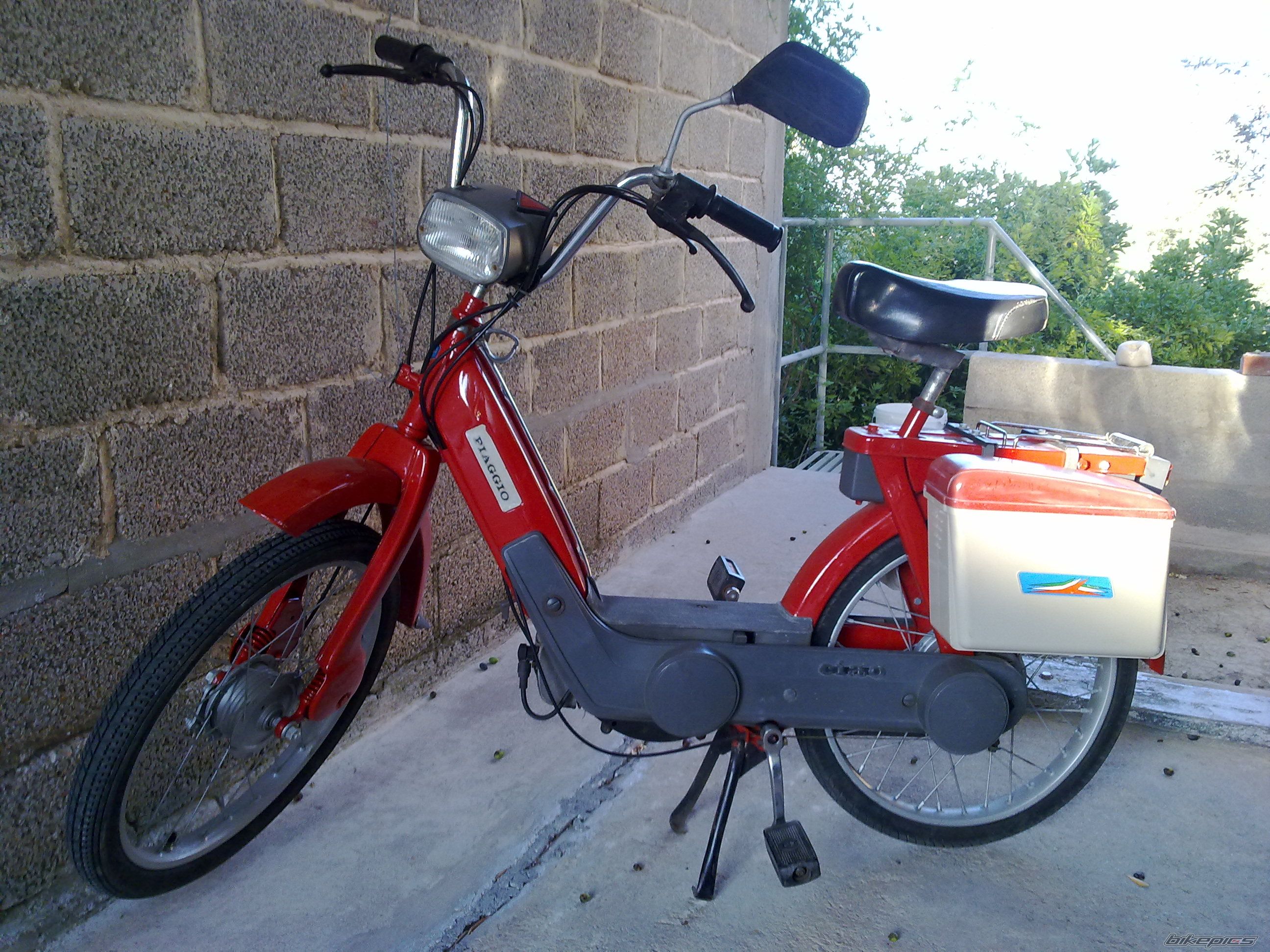 Photo 1785946