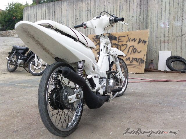 Photo 1786011