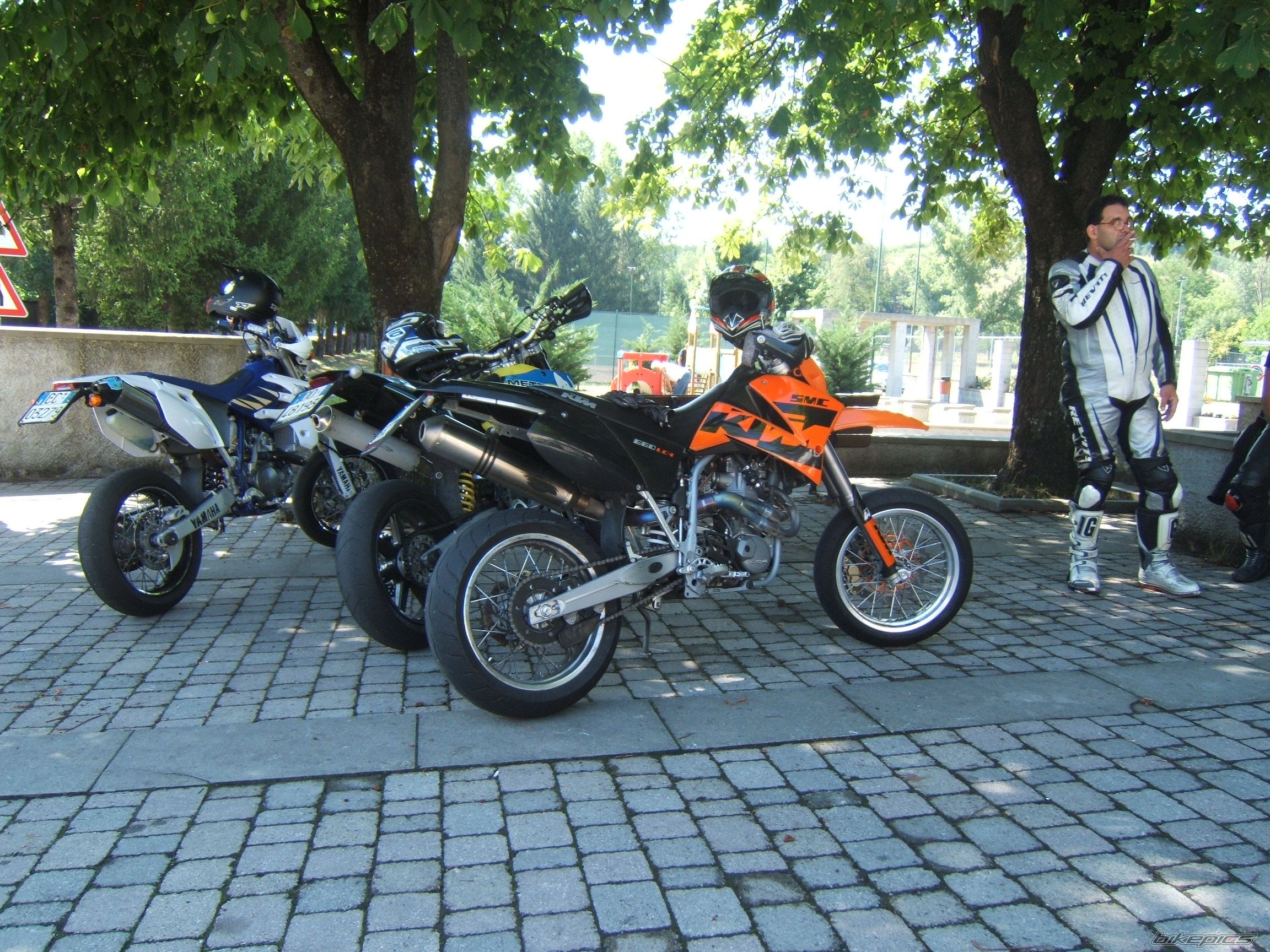 Photo 1786145