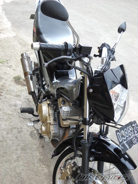 Photo 1786474
