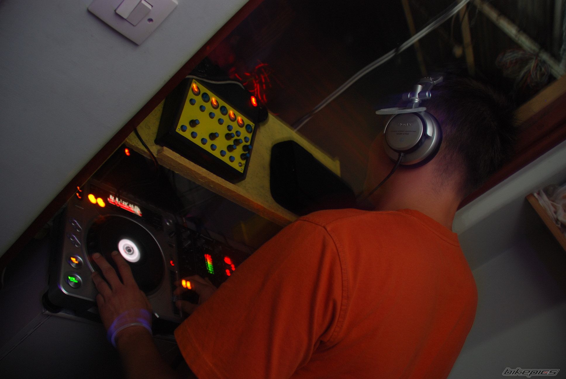 Photo 1786884