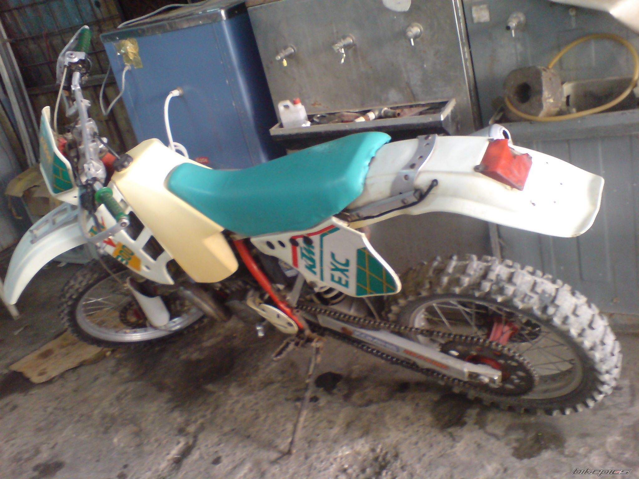 Photo 1786898