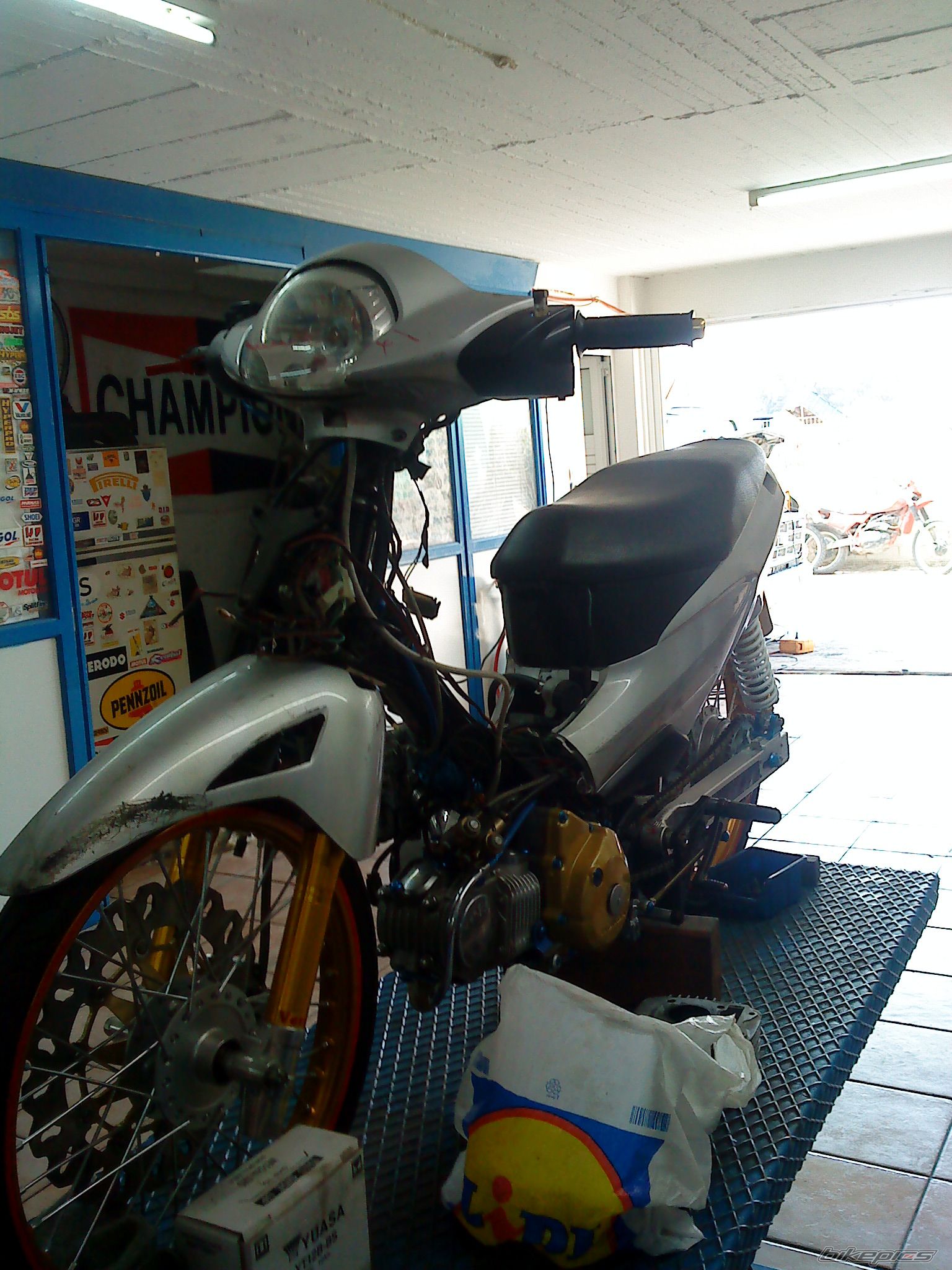 Photo 1786937