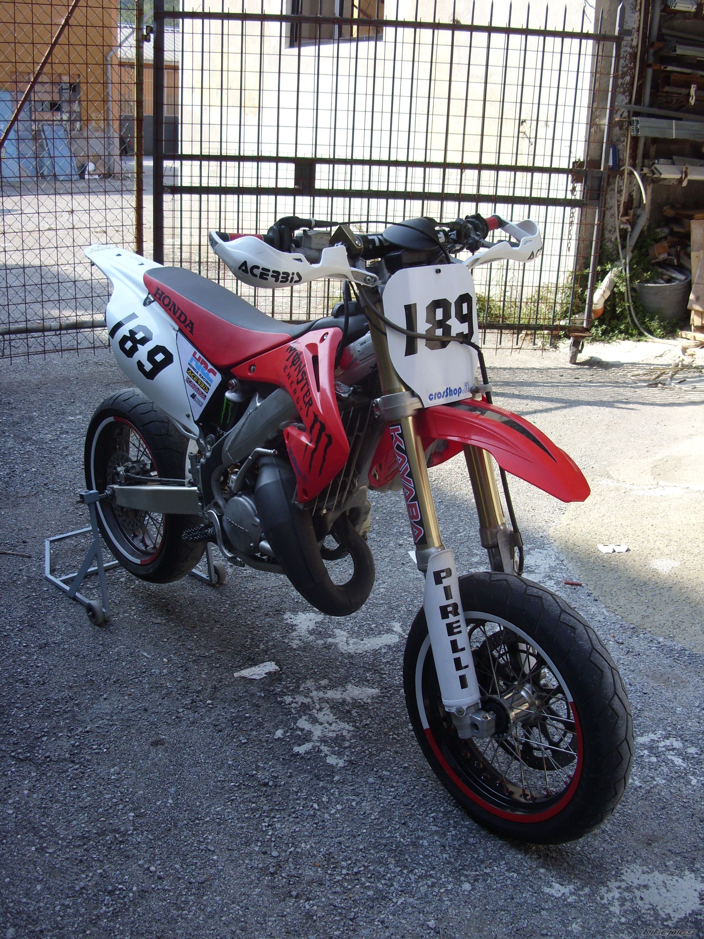 Photo 1787547