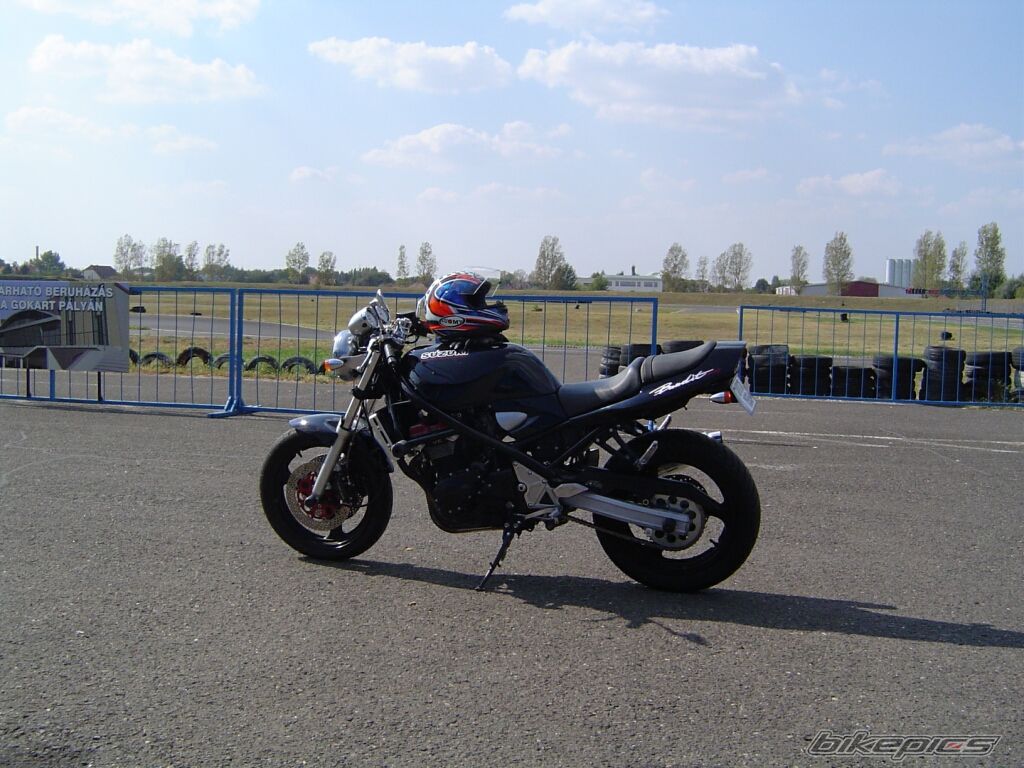 Photo 1787772