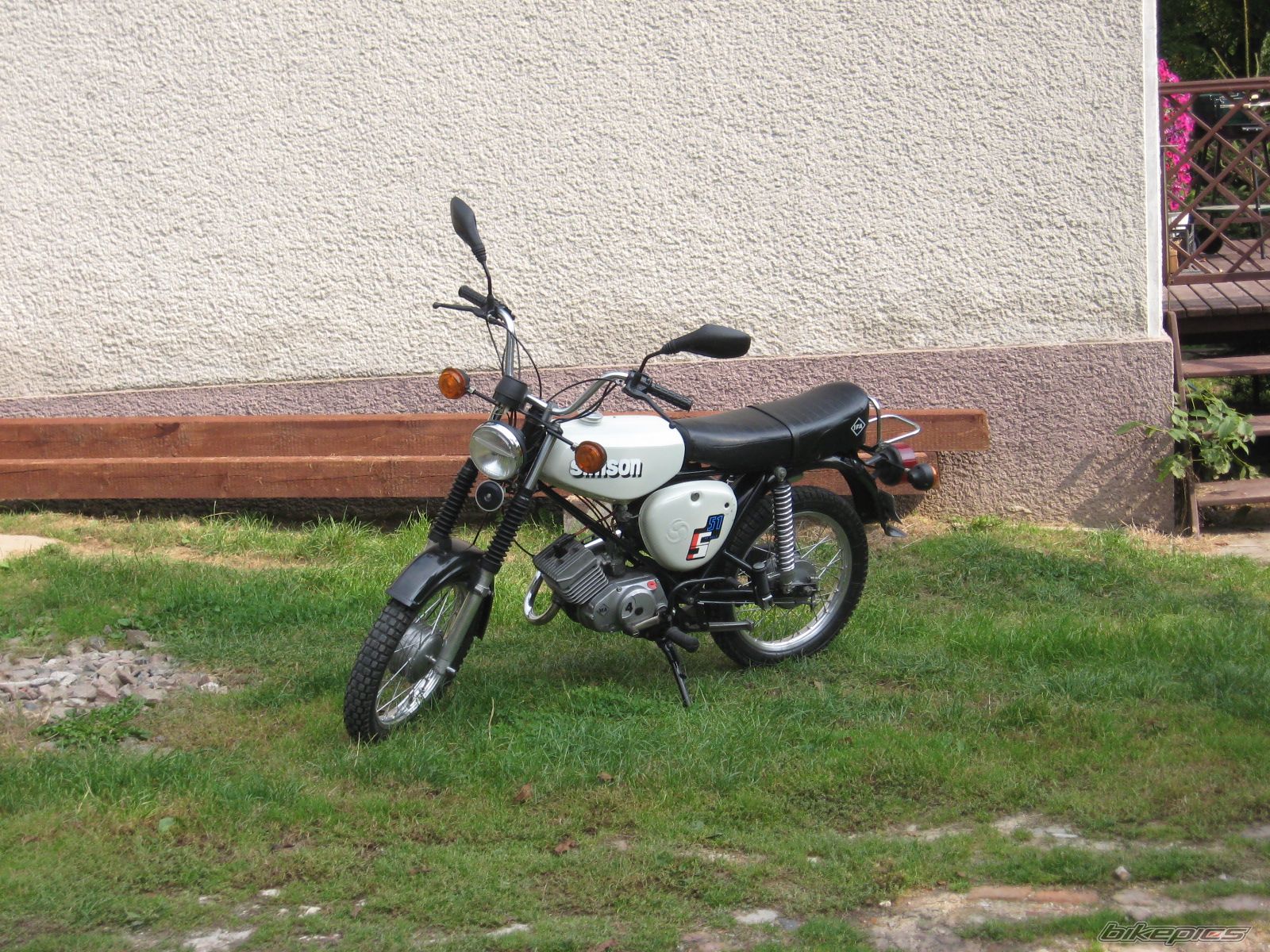 Photo 1787807
