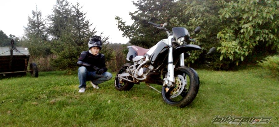 Photo 1787875