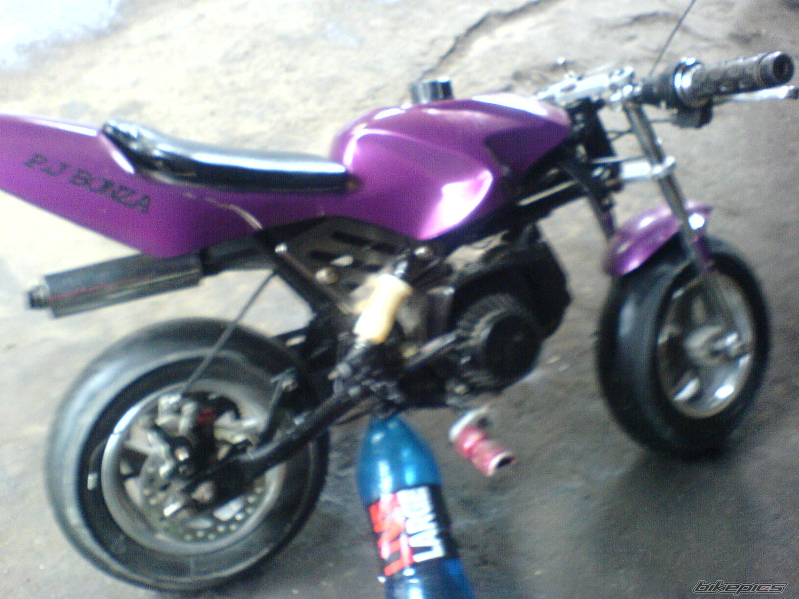 Photo 1787945
