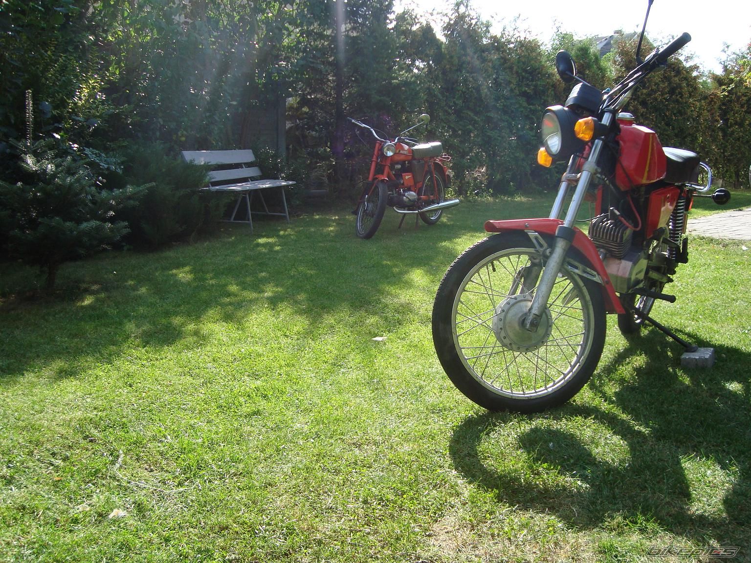 Photo 1789844