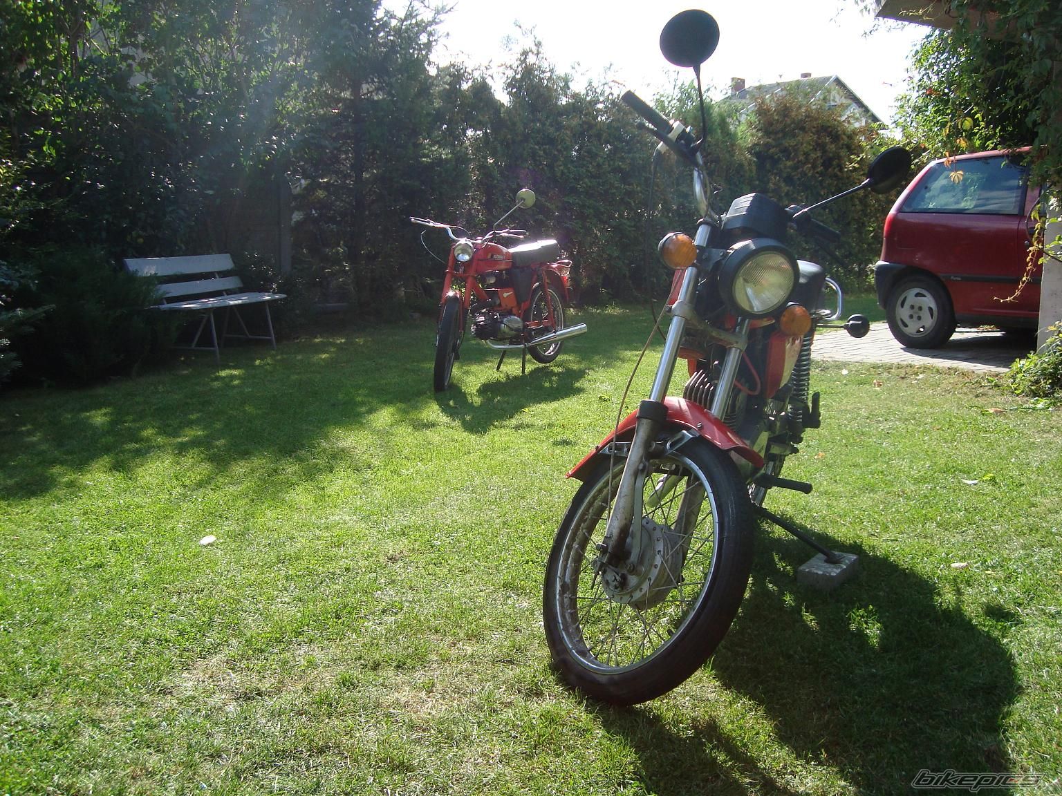 Photo 1789846
