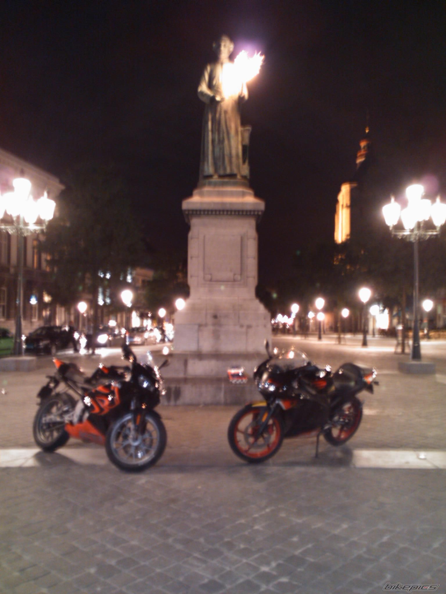 Photo 1792104