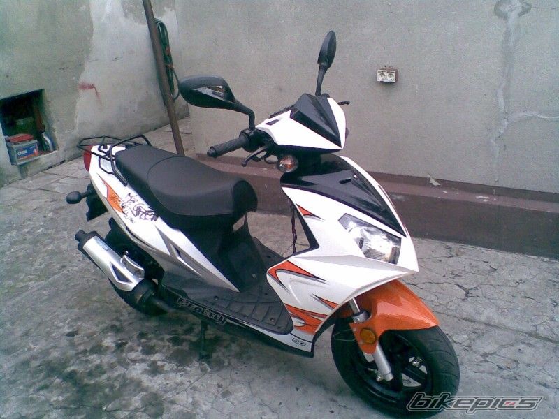 Photo 1795315