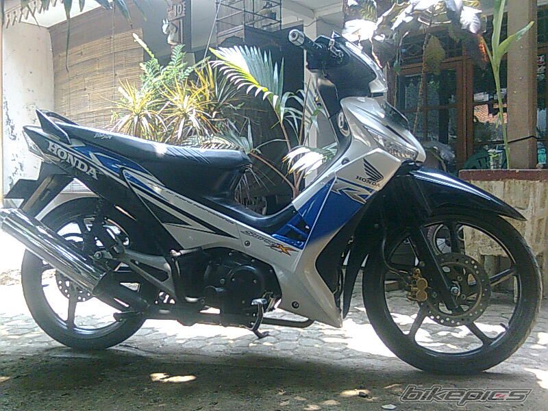Photo 1795822
