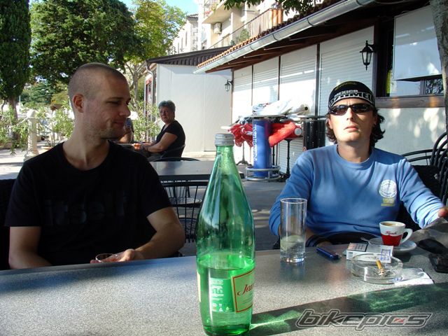 Photo 1796645