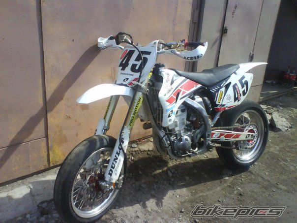 Photo 1796854
