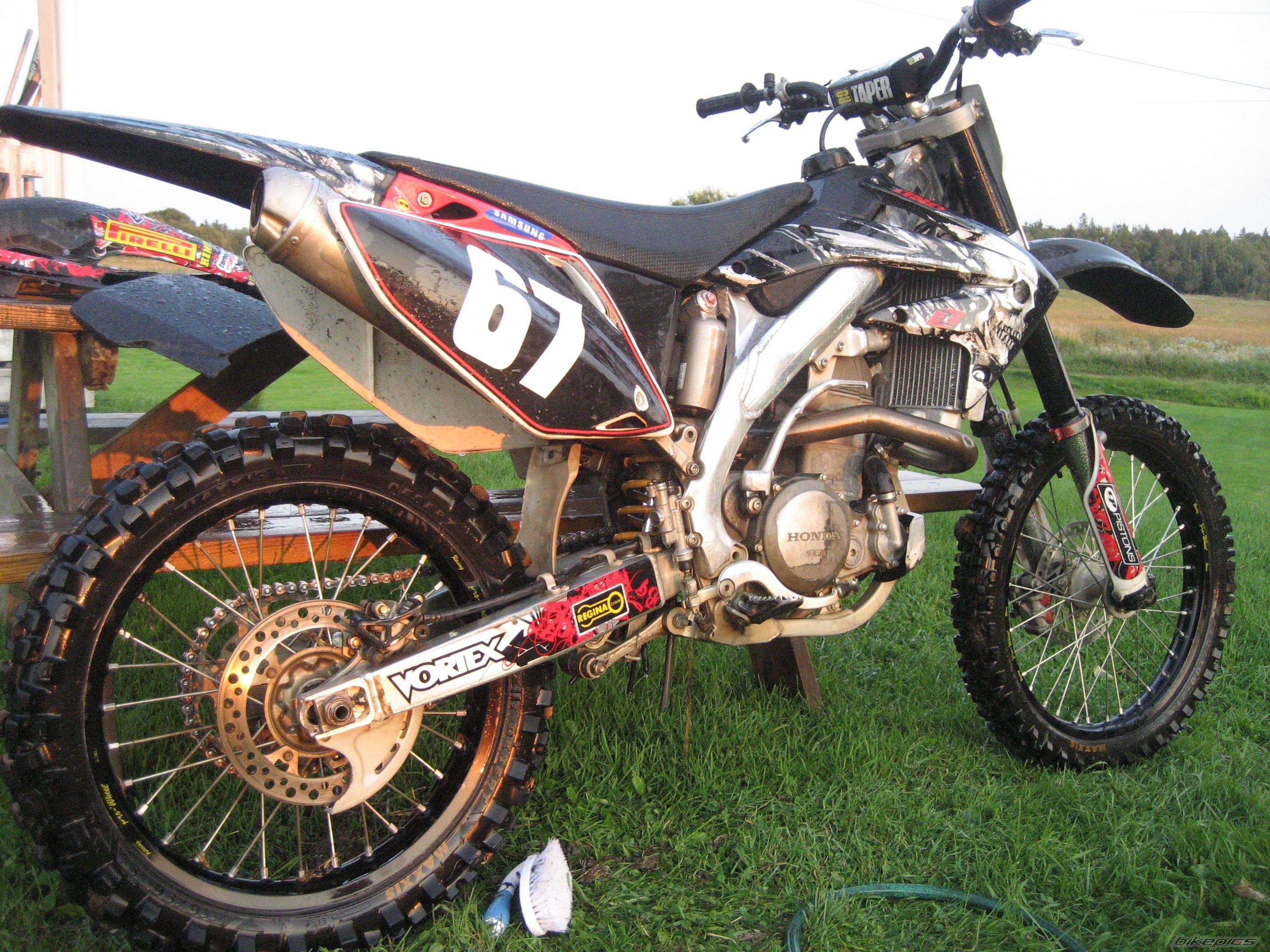 Photo 1799579