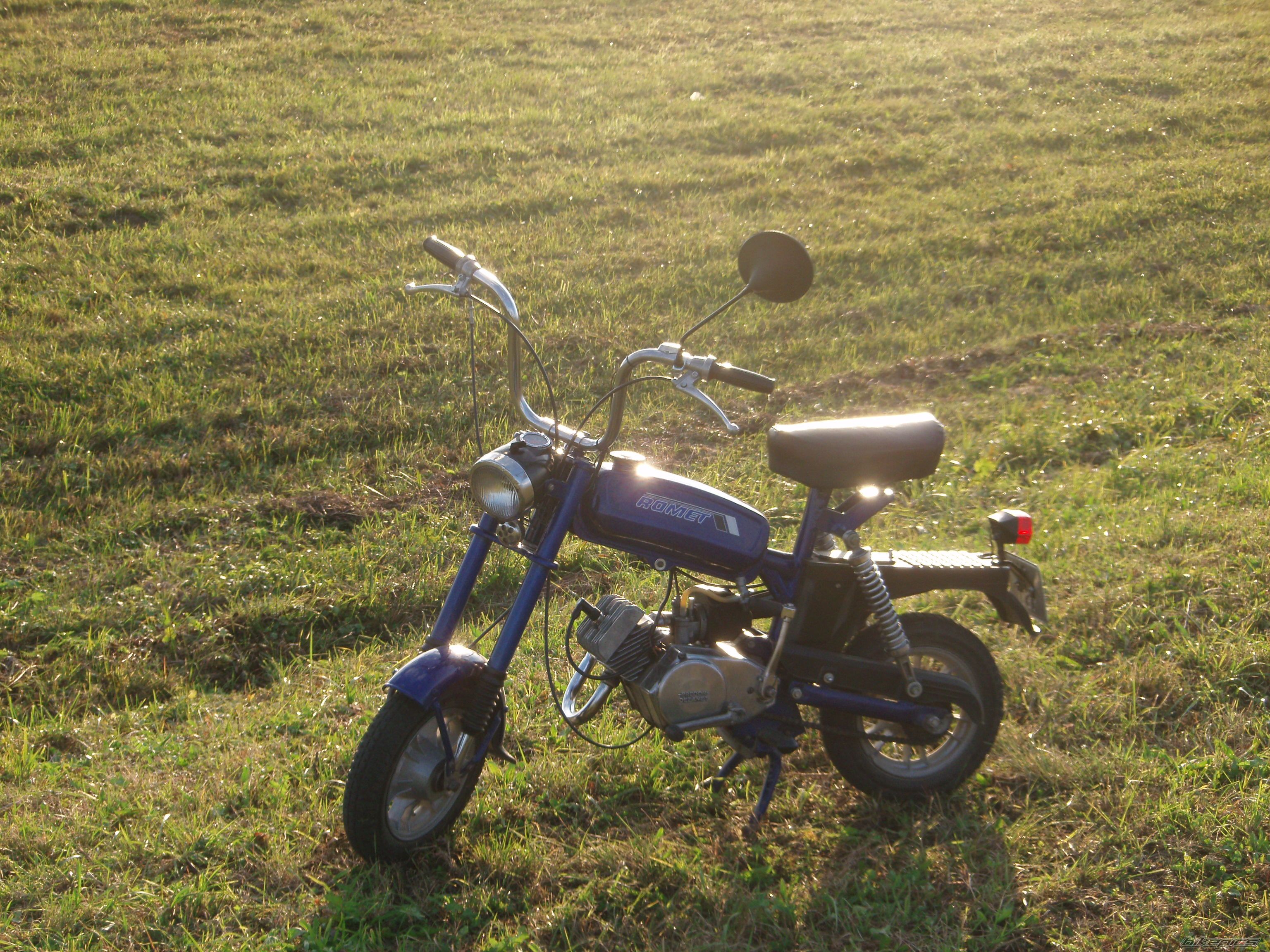 Photo 1799612