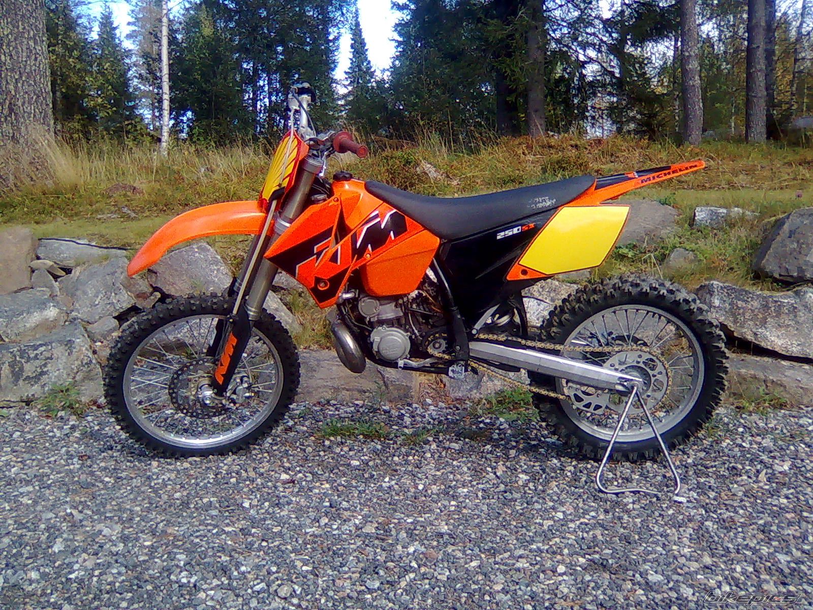 Photo 1799740