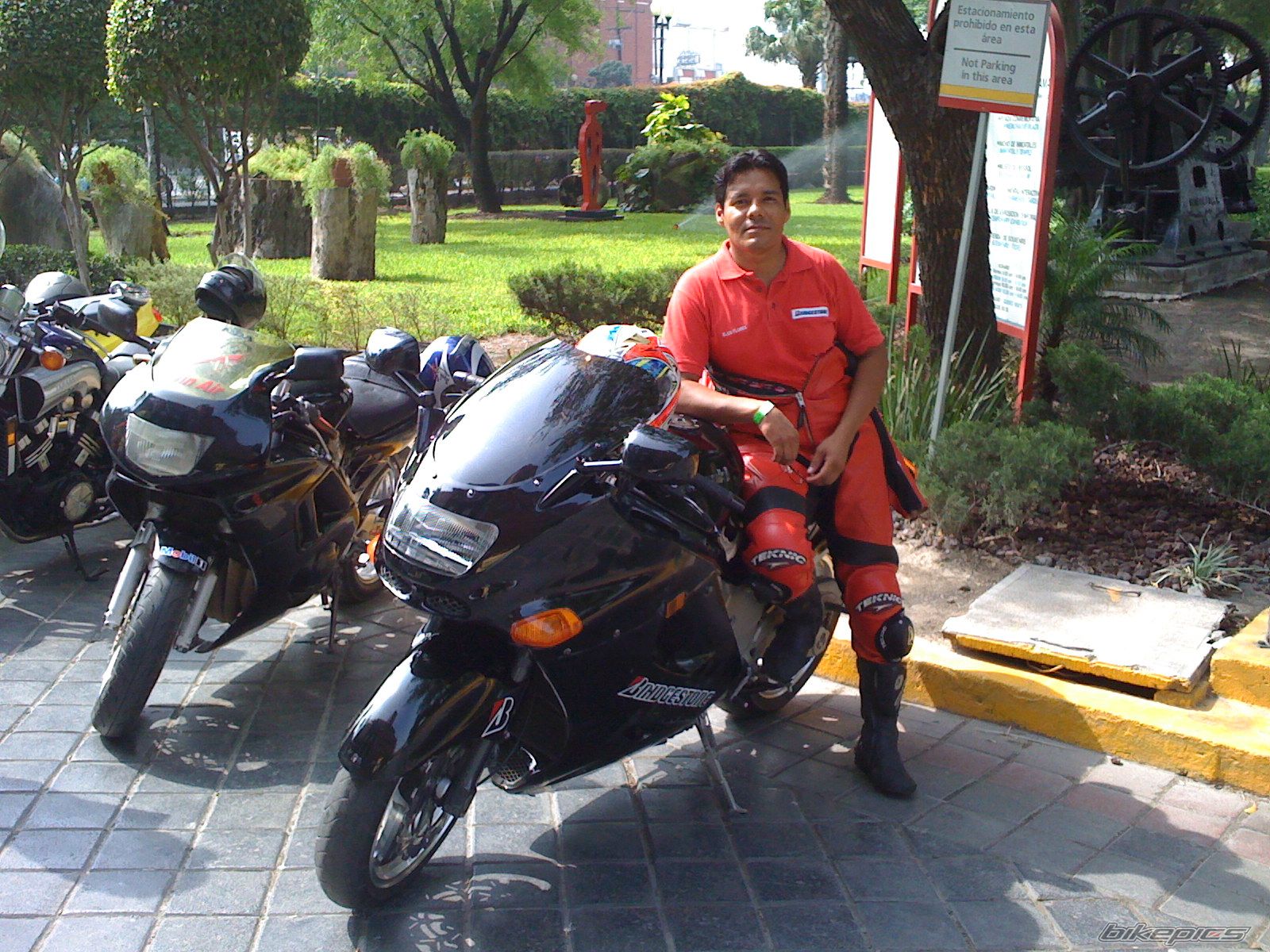 Photo 1799838