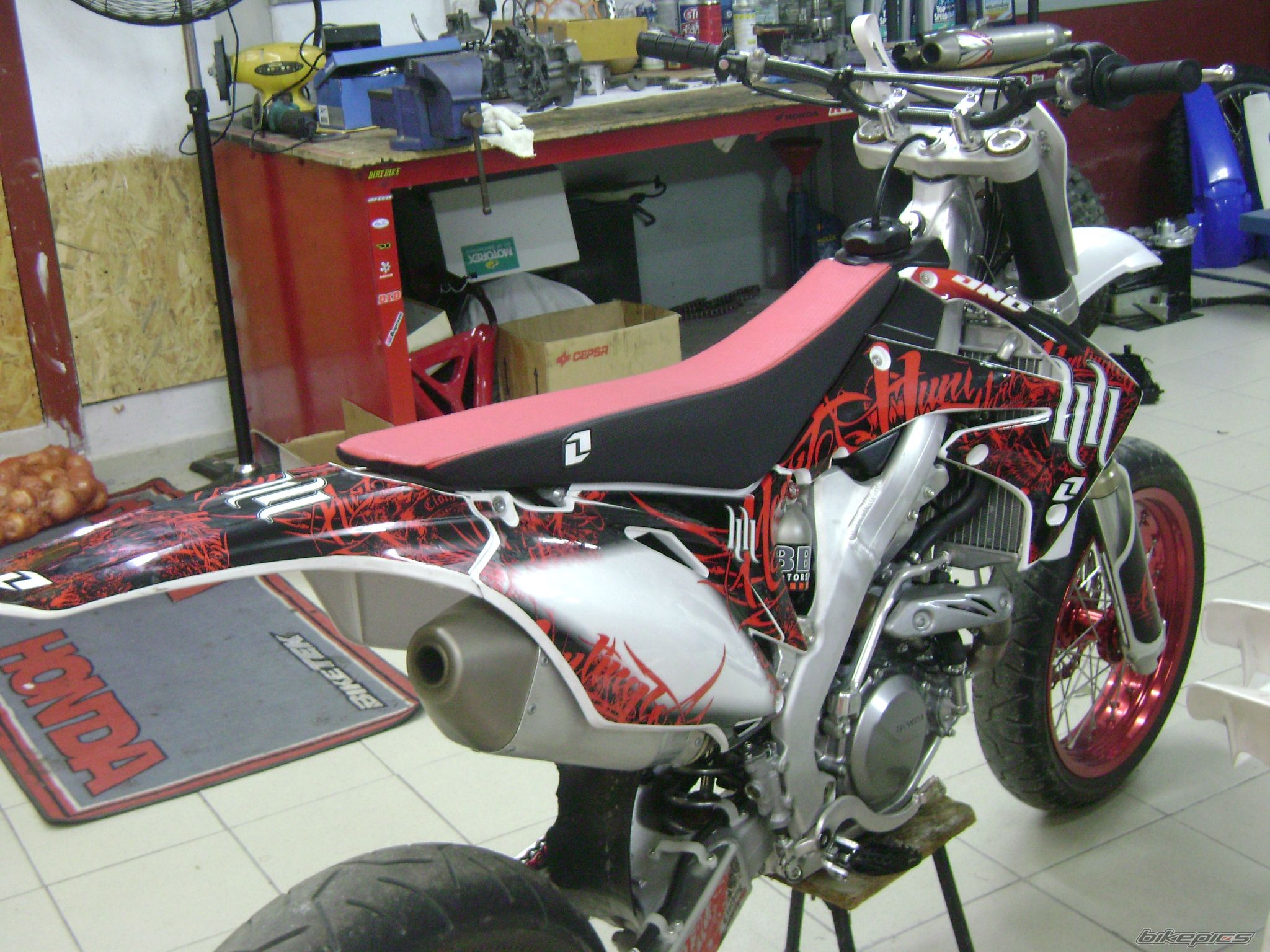Bike Photo 1800475