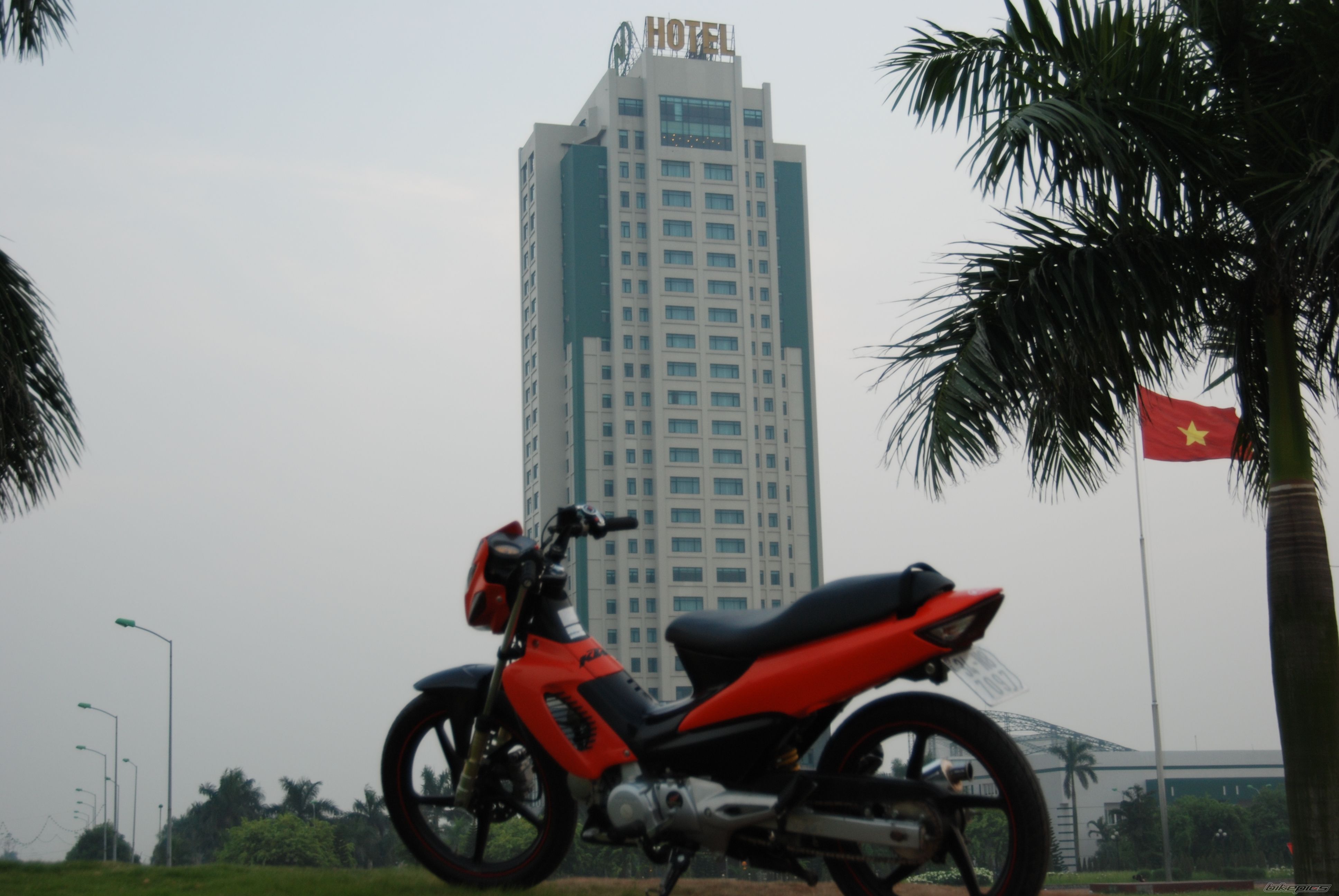 Bike Photo 1800879