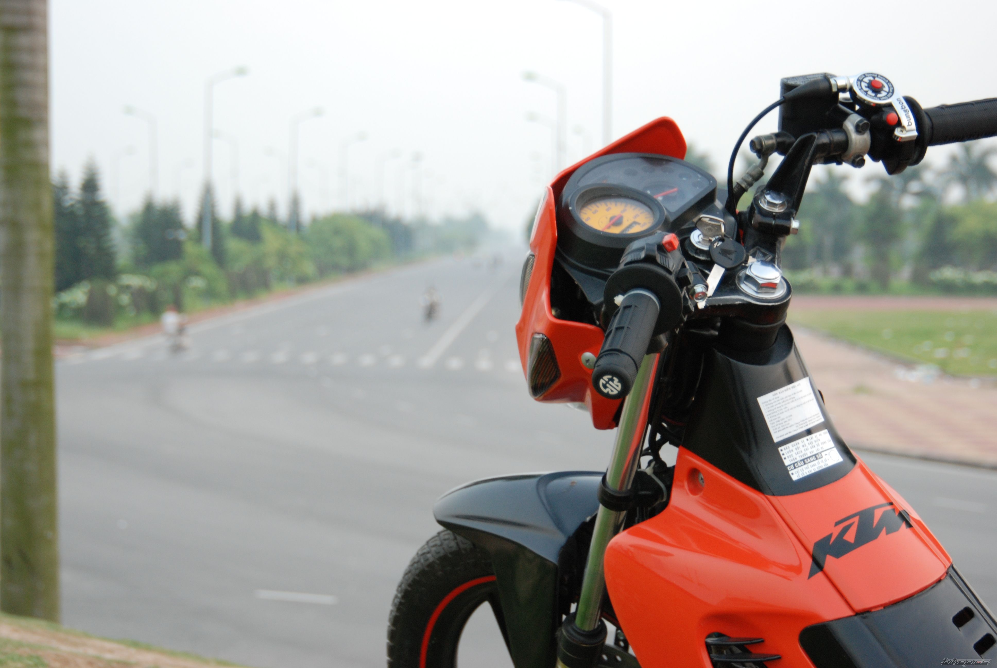 Bike Photo 1800885