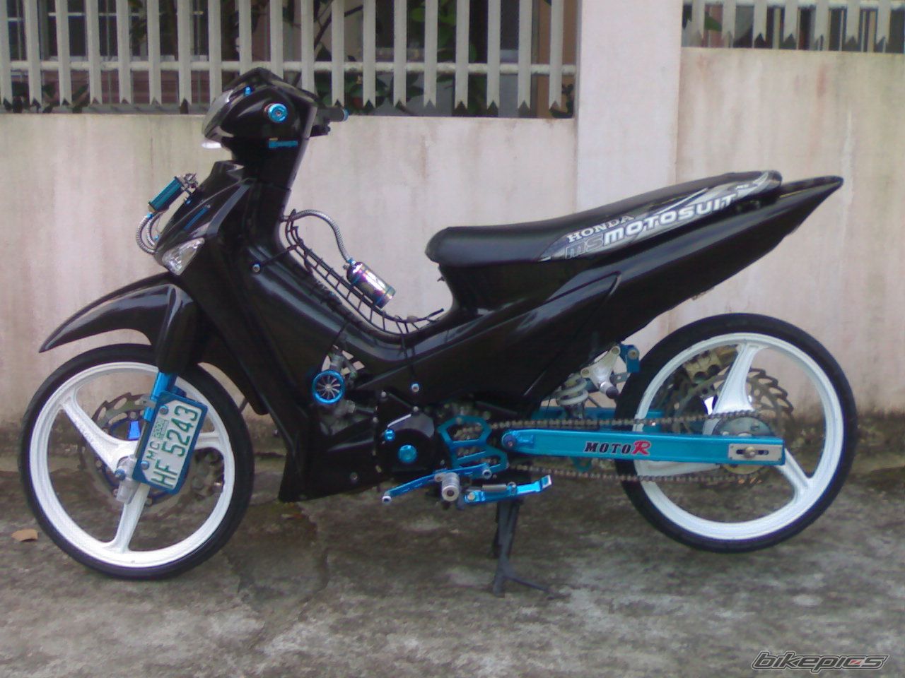 Bike Photo 1808544