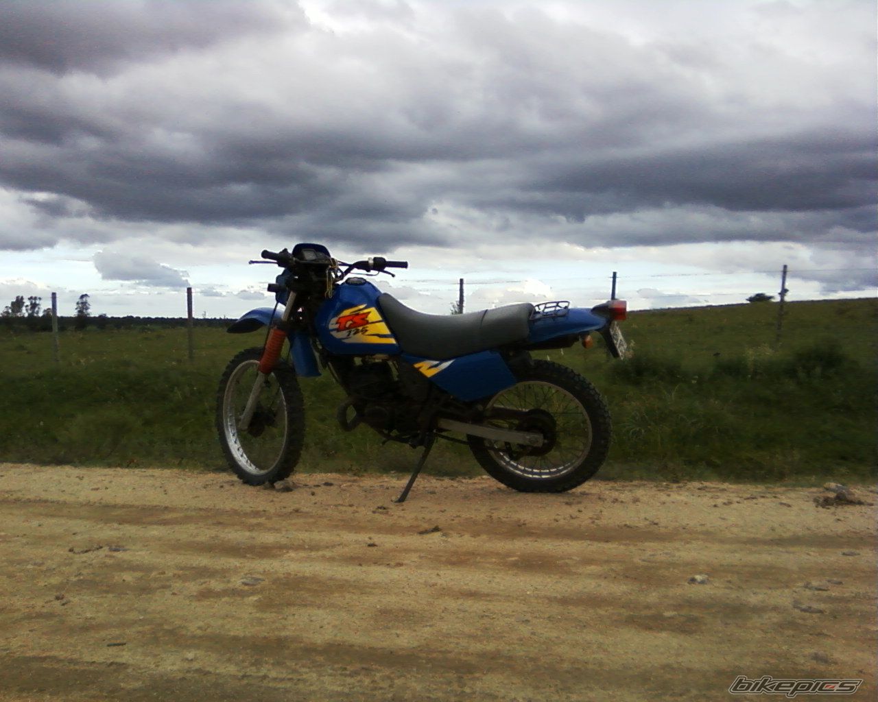 Photo 1808585