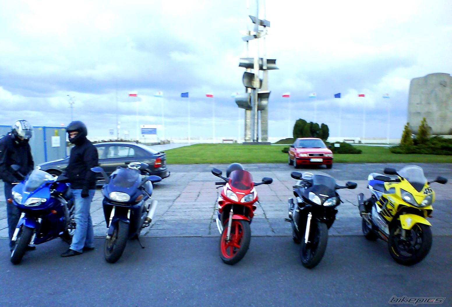 Bike Photo 1808845
