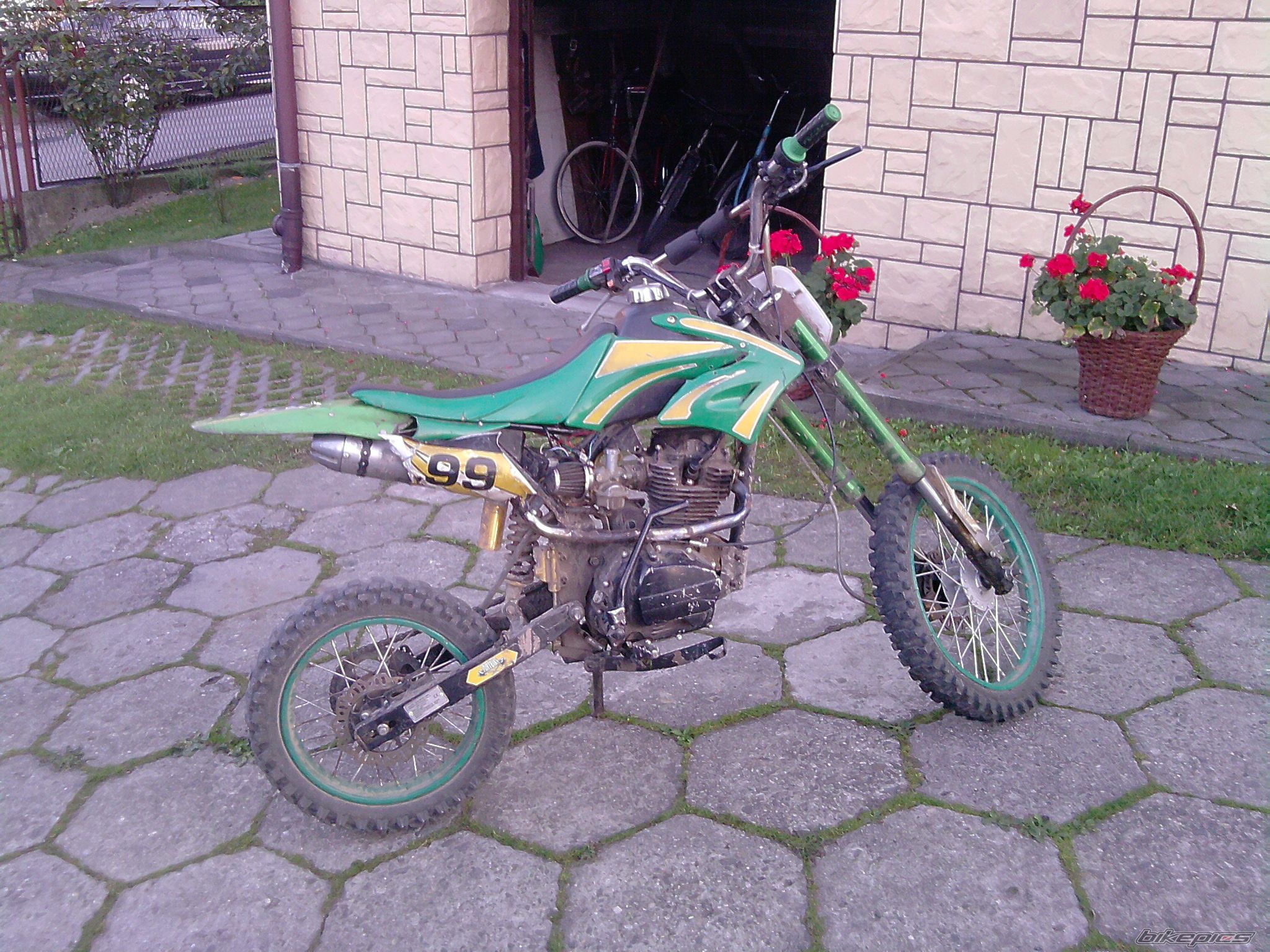 Bike Photo 1809018