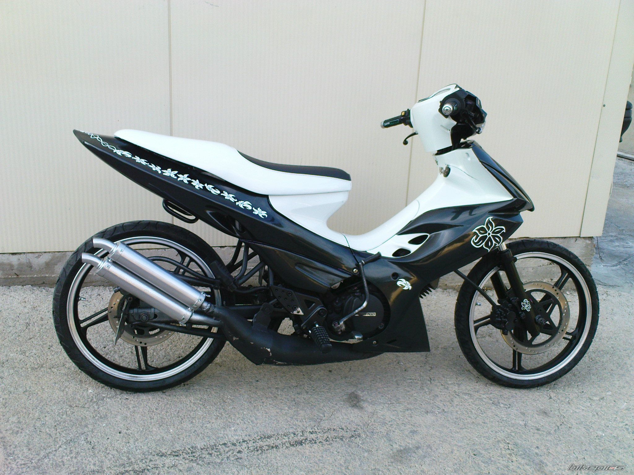 Bike Photo 1810460