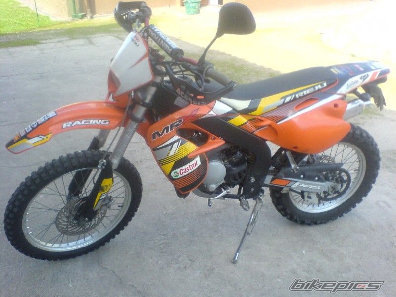 Photo 1812673
