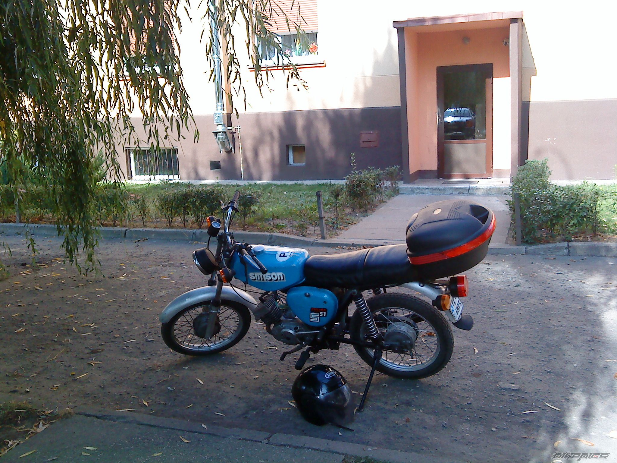 Photo 1812963