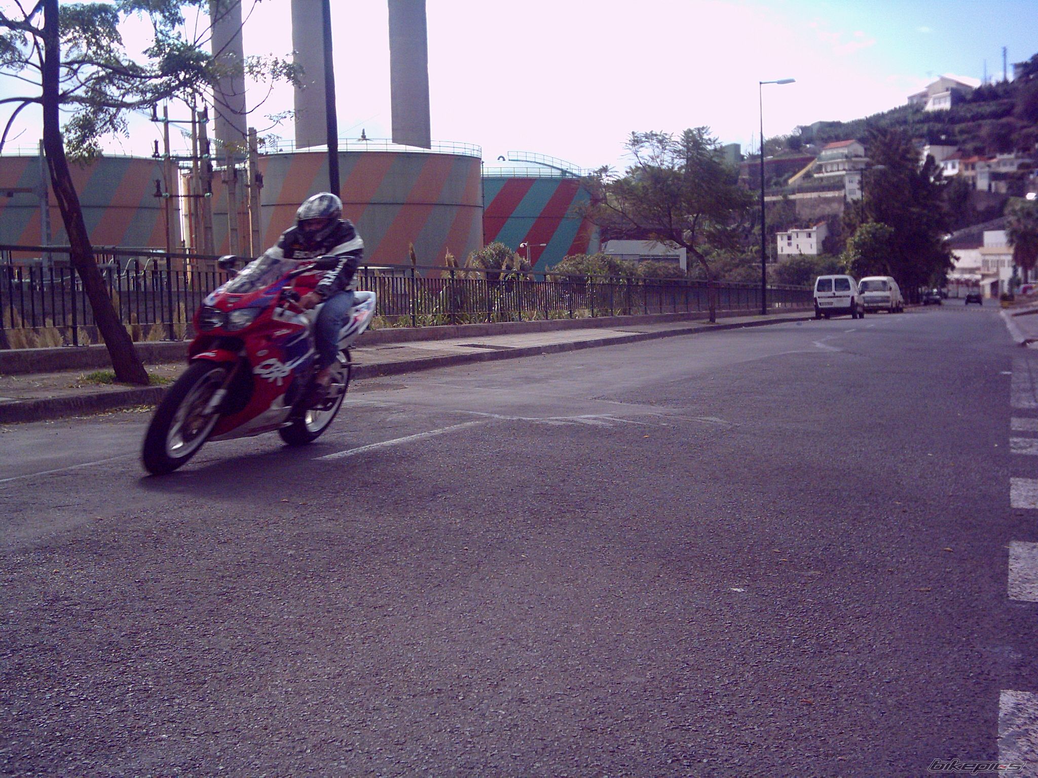 Photo 1812998