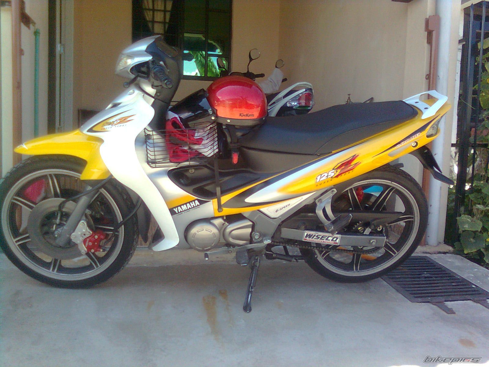 Photo 1813675