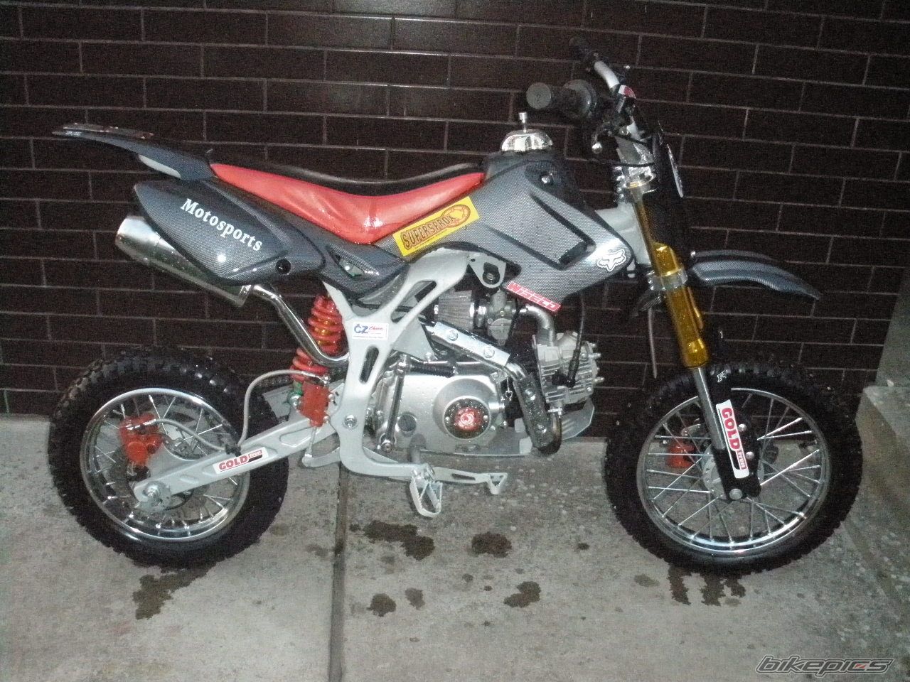 Photo 1813836