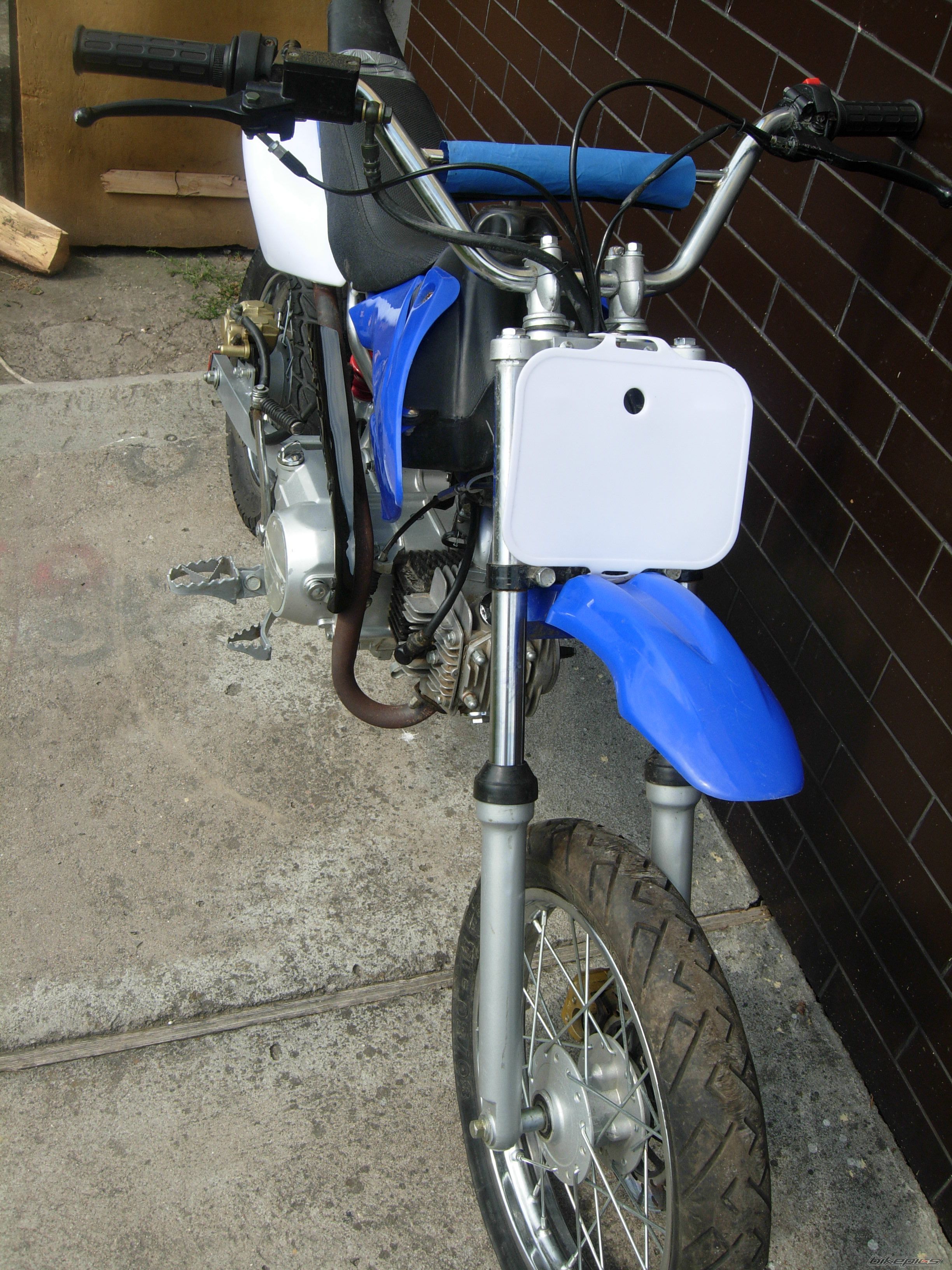 Photo 1813878