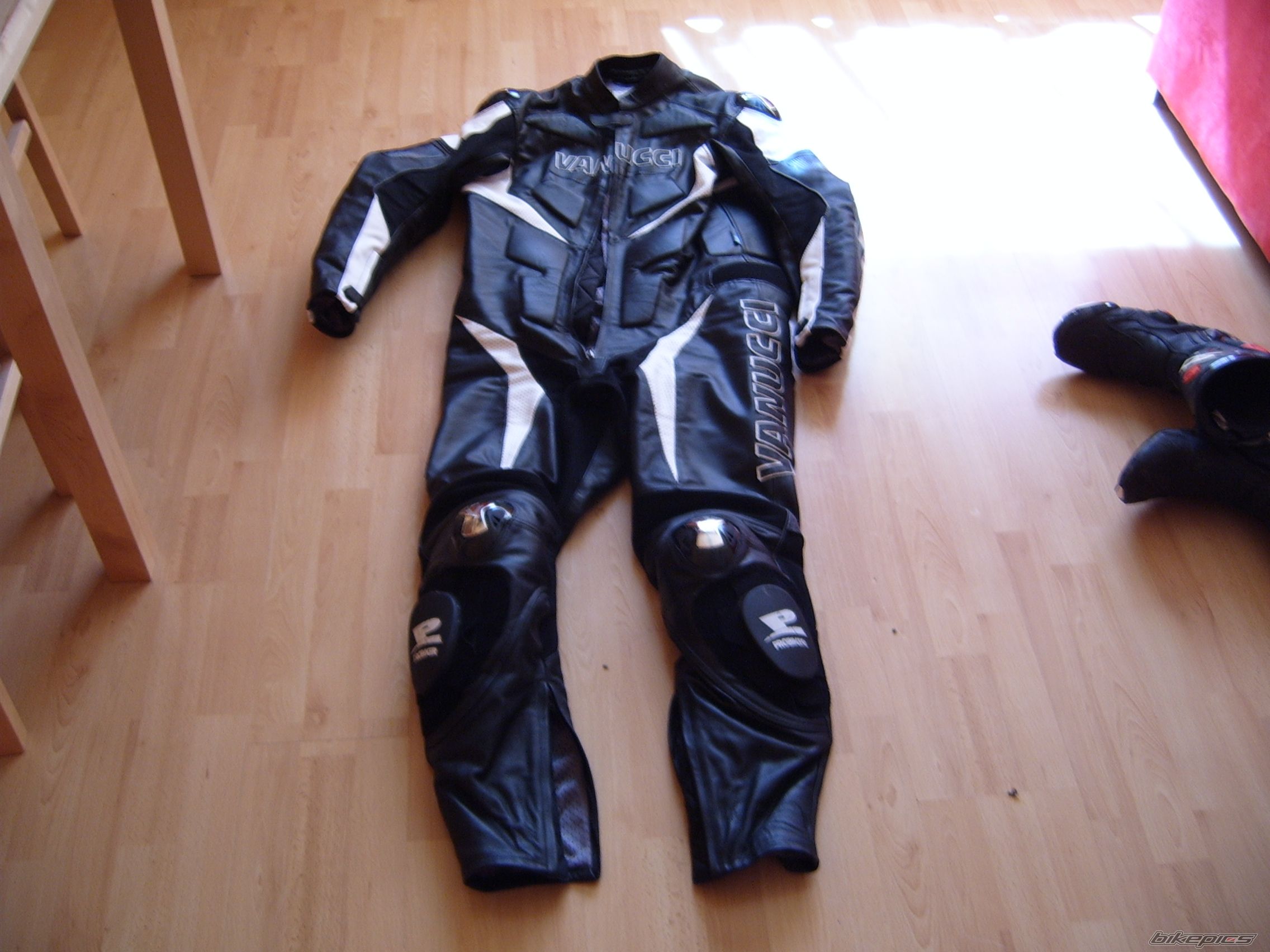 Photo 1815548