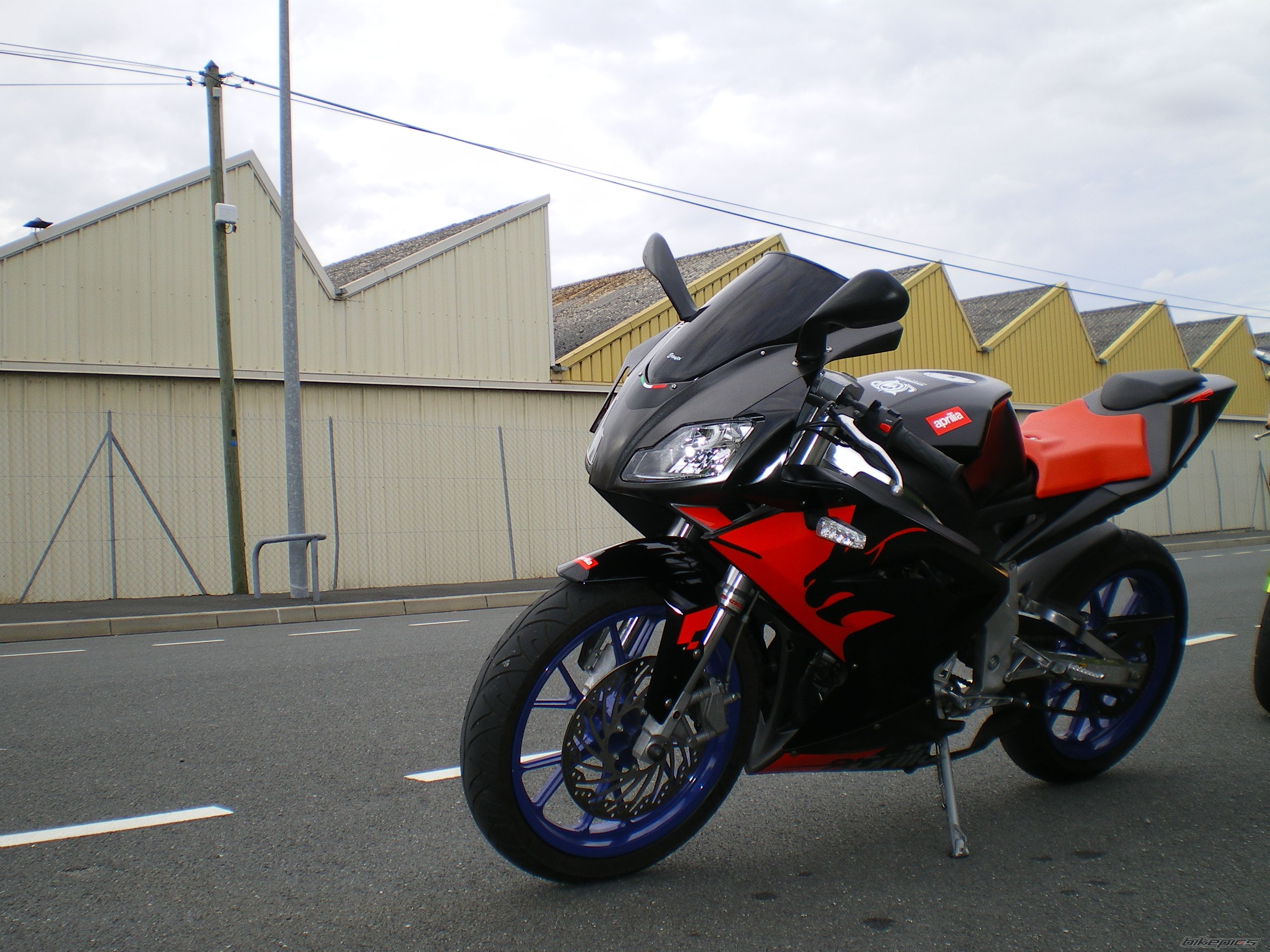 Photo 1816825