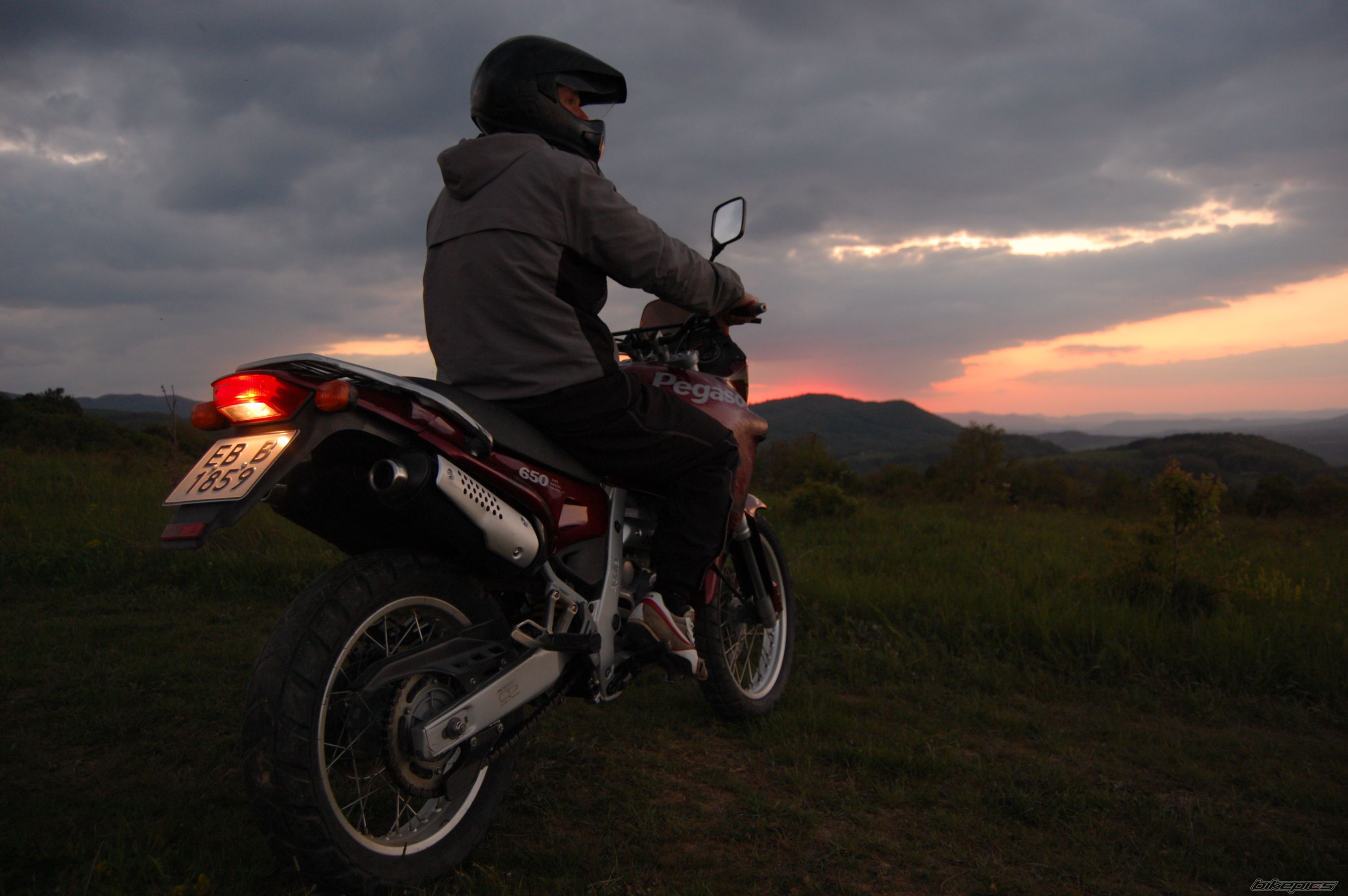 Bike Photo 1817354