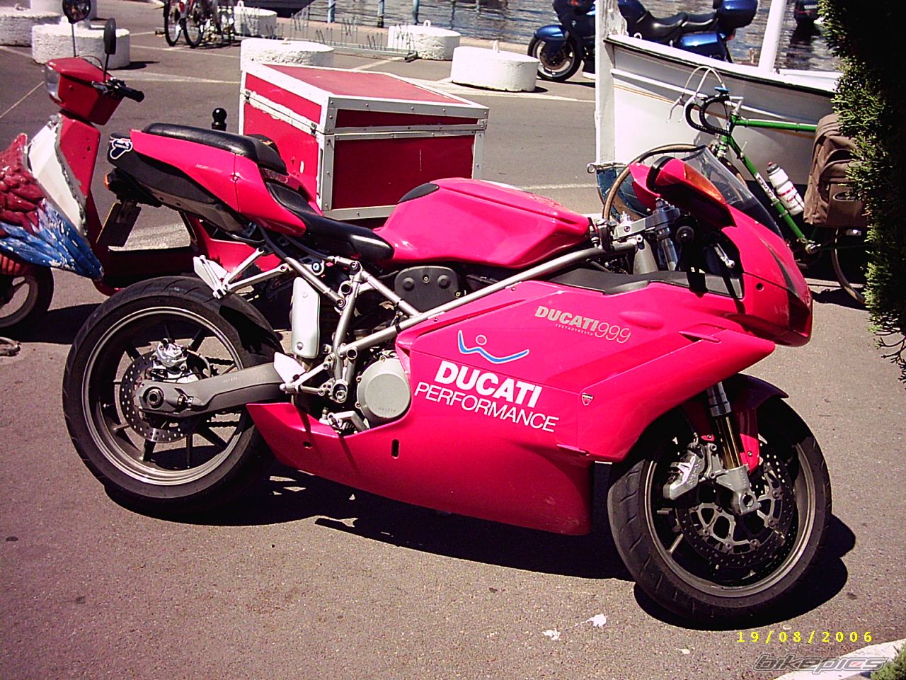 Bike Photo 1818357