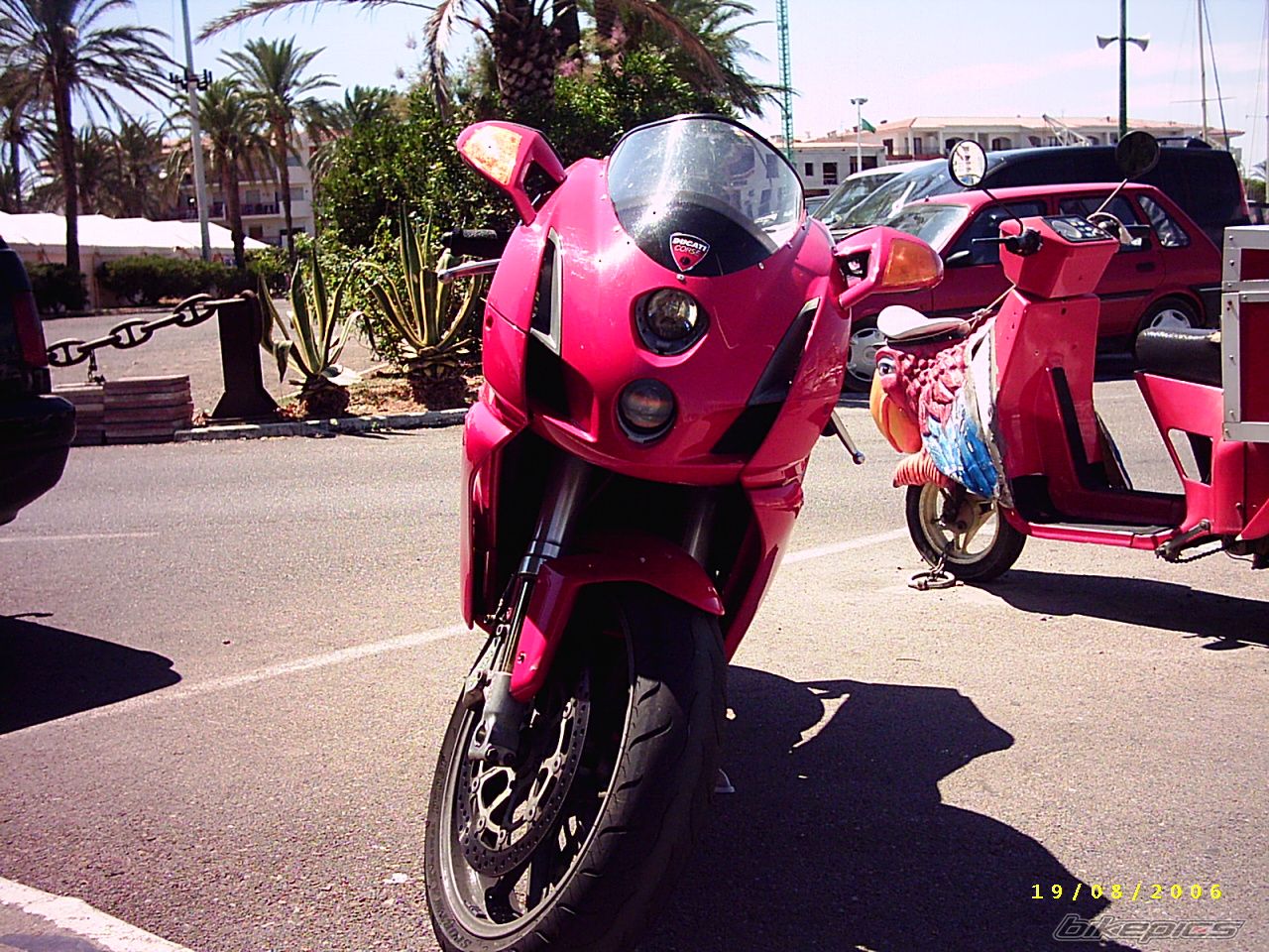 Photo 1818360