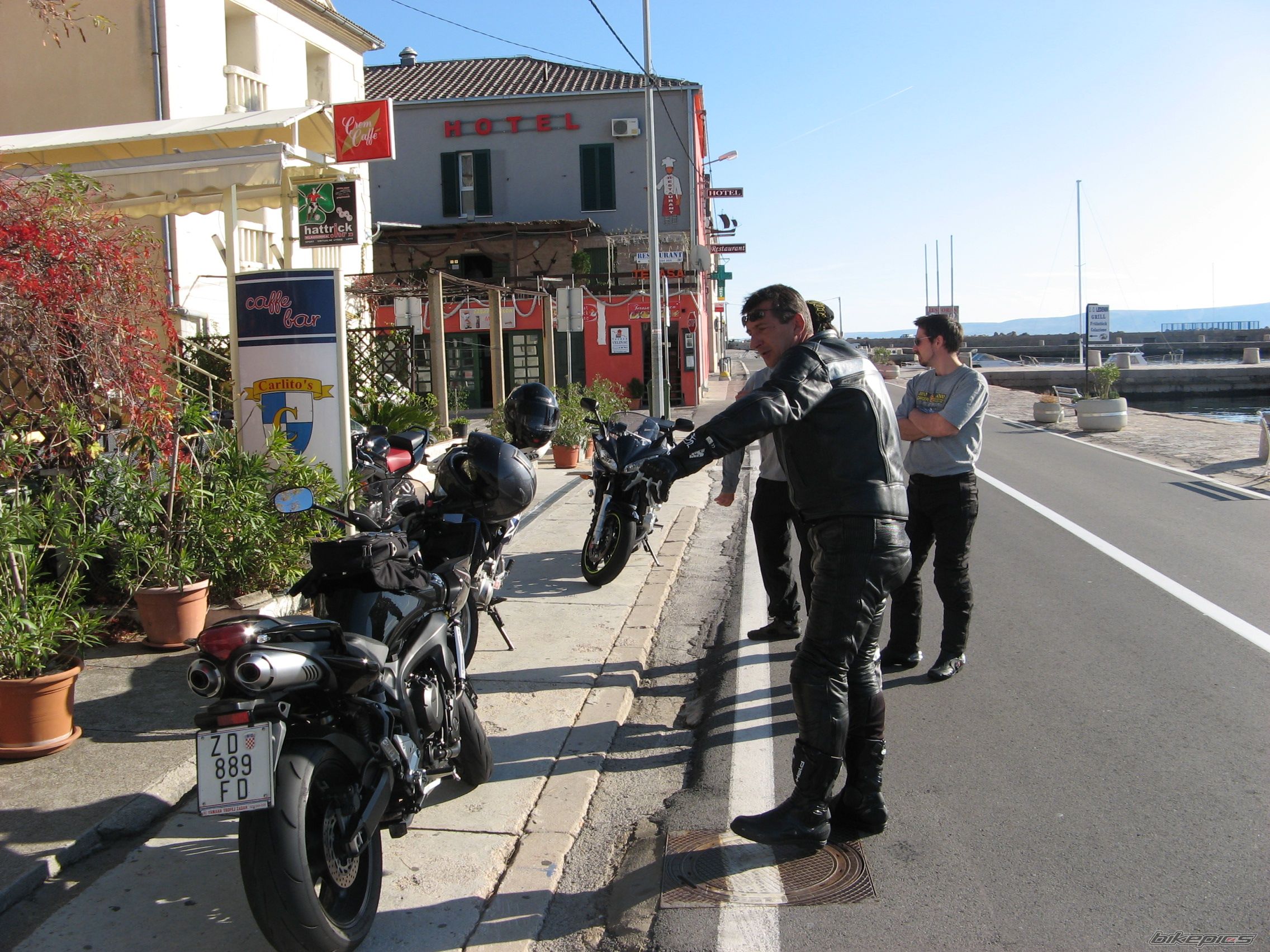 Photo 1819375