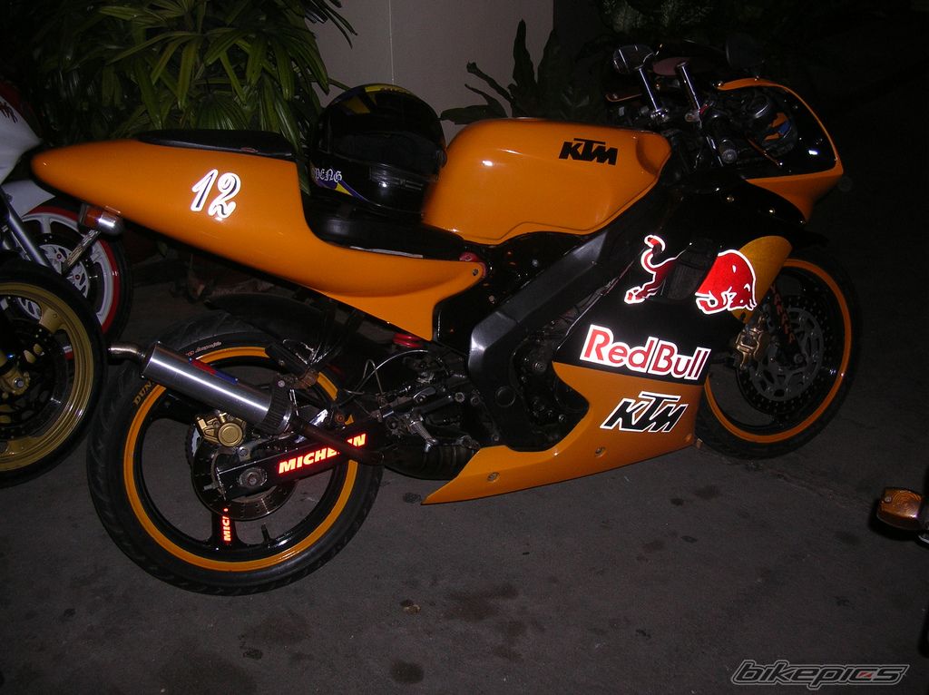 Photo 1819832