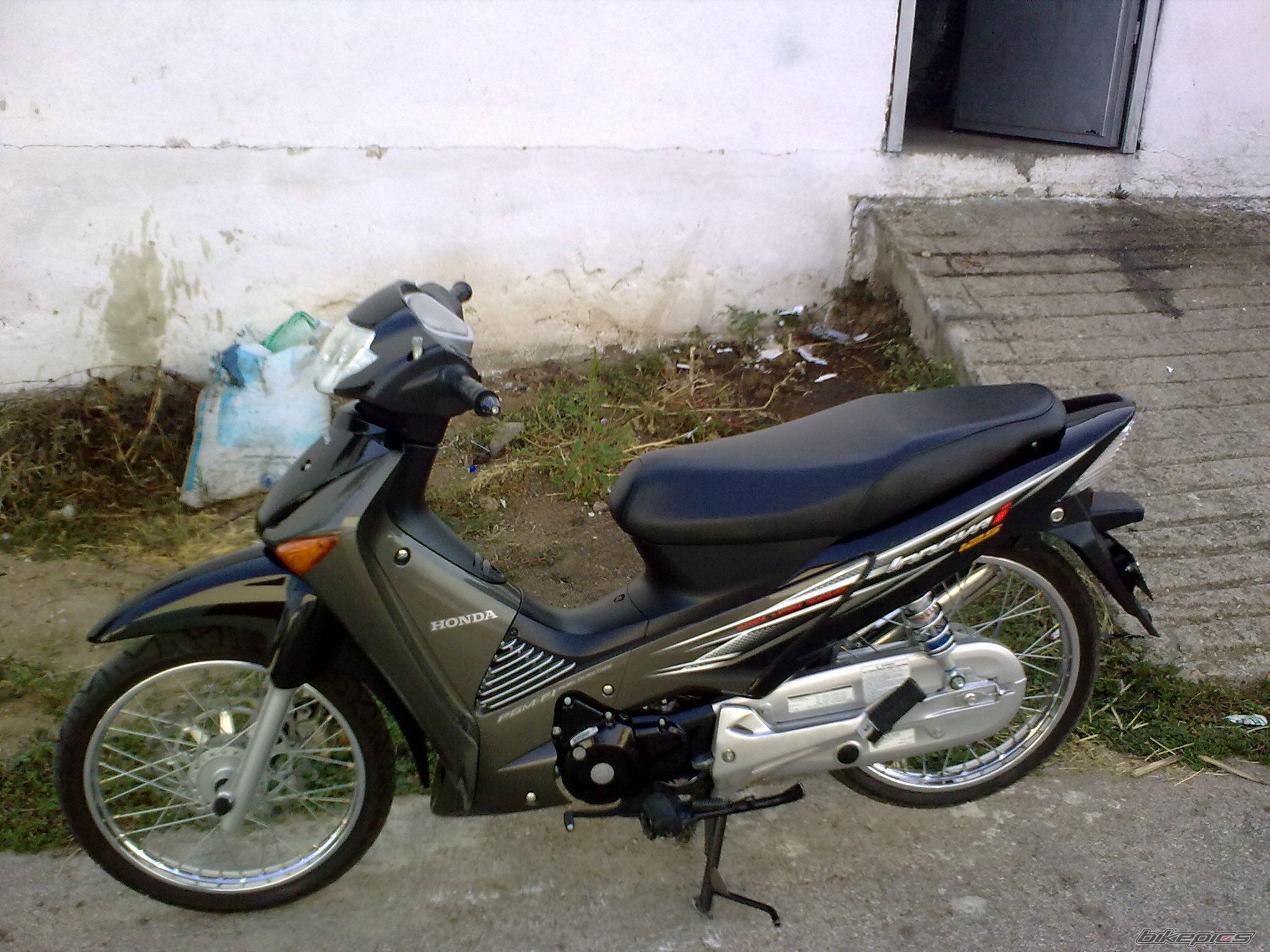 Bike Photo 1820110